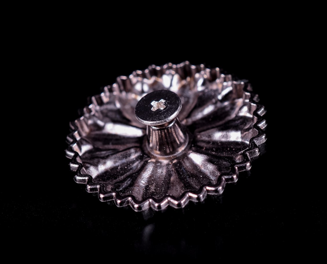 Blume 30 mm Kupfer Western Concho zum Schrauben gelber Stein