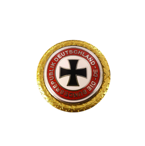 BRD DE Die Bundesrepublik Deutschland Metall Anstecker Pin mit eisernem Kreuz 